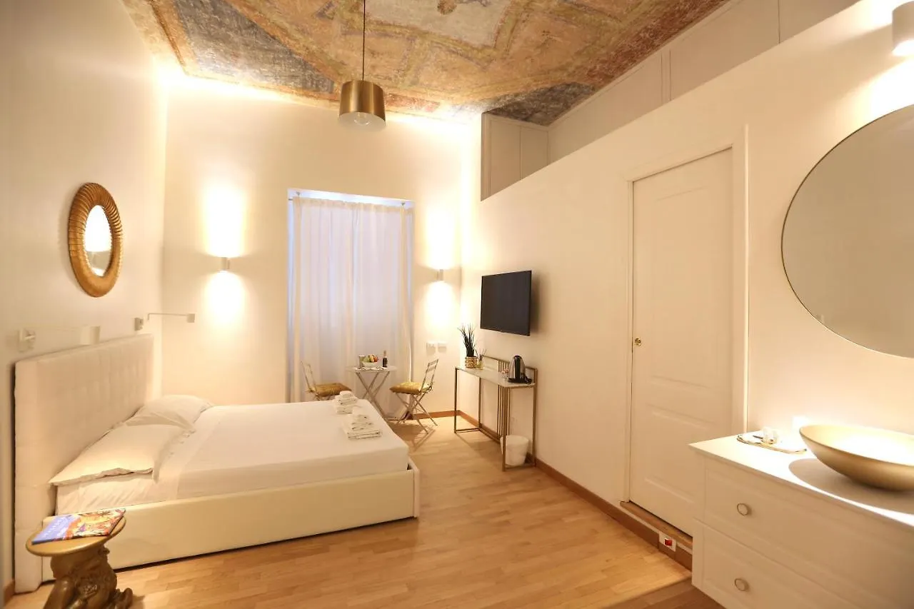 Kiss Me Rome Luxury Rooms