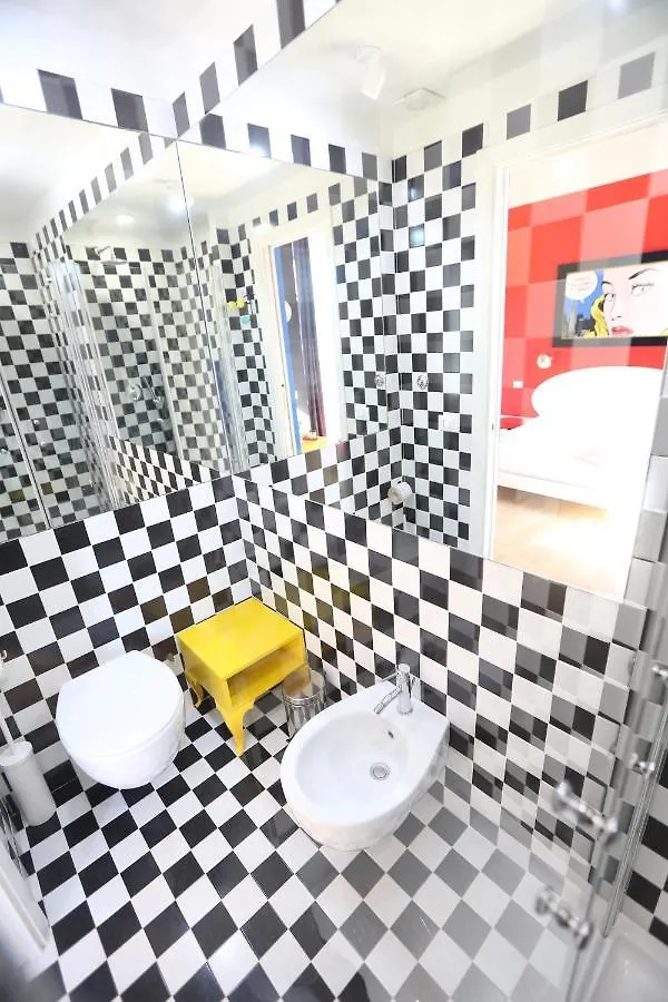 Kiss Me Rome Luxury Rooms