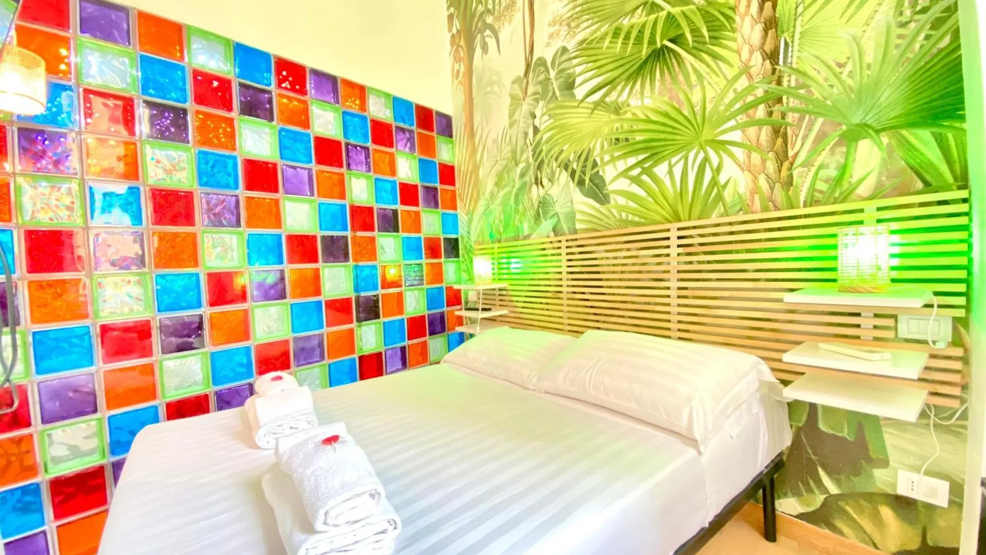 Kiss Me Rome Luxury Rooms 2*,  İtalya