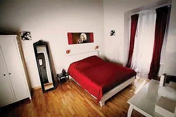 ** Oda ve Kahvaltı Kiss Me Rome Luxury Rooms İtalya